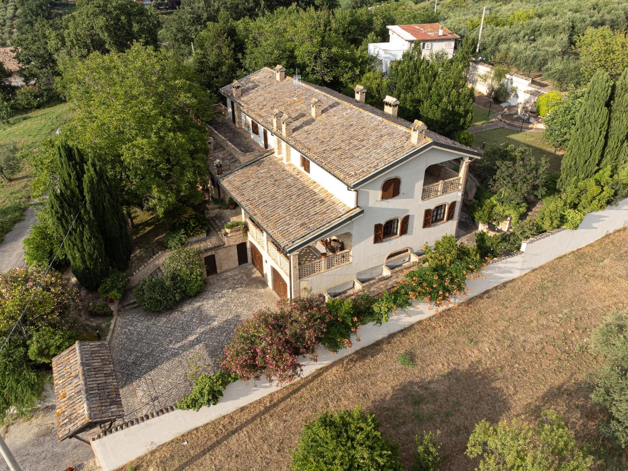 B&B Villa Dei Desideri Chieti Ngoại thất bức ảnh